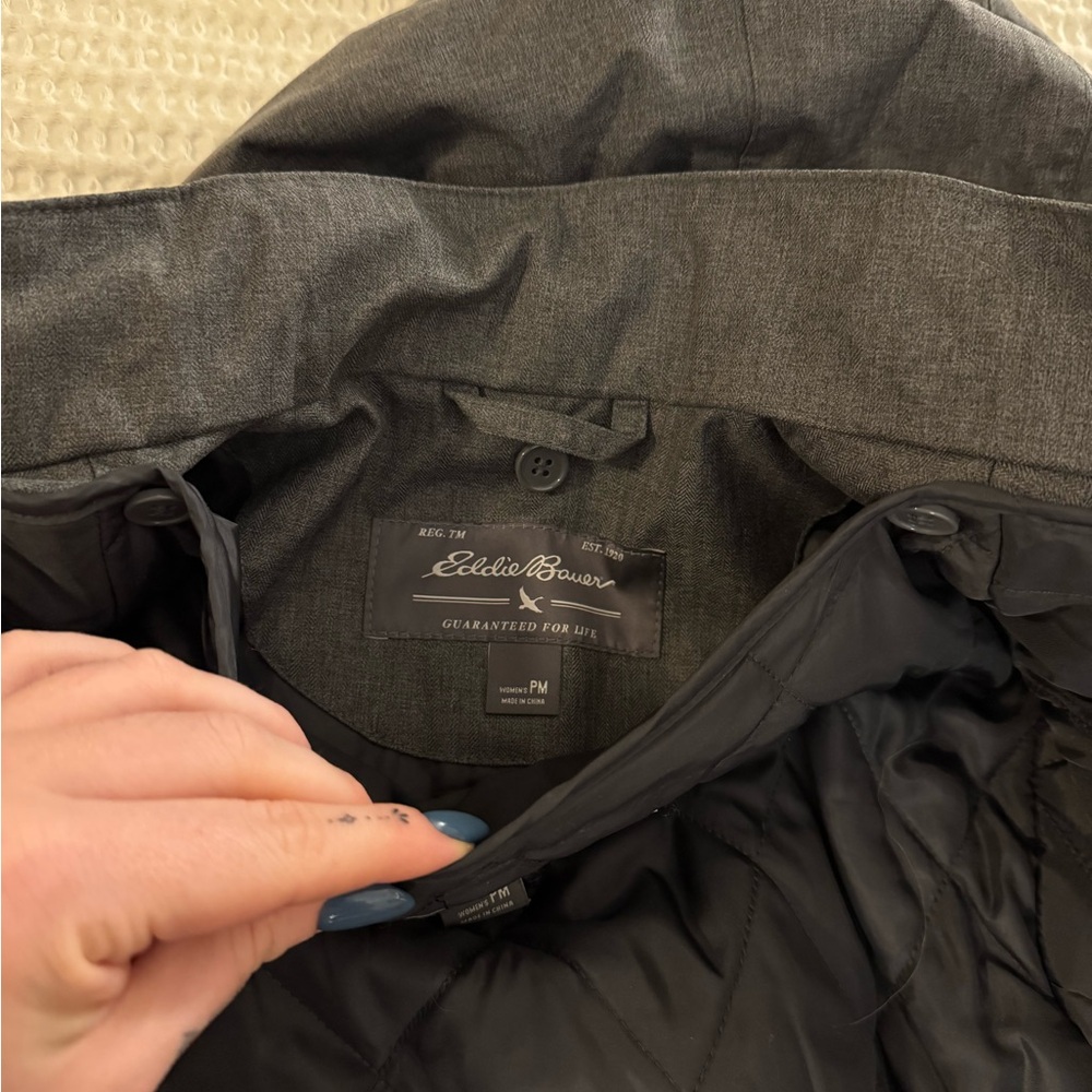 Eddie Bauer Women's Girl on the Go Insulated Waterproof Trench Coat - Gray MP - Picture 10 of 15